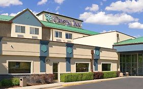 Crystal Inn Hotel & Suites - West Valley City